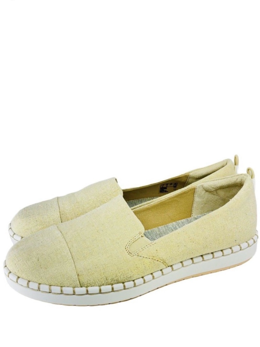 Clarks Cloudsteppers Shoes Flats Slip On
Sz 8.5 WIDE Soft Gold